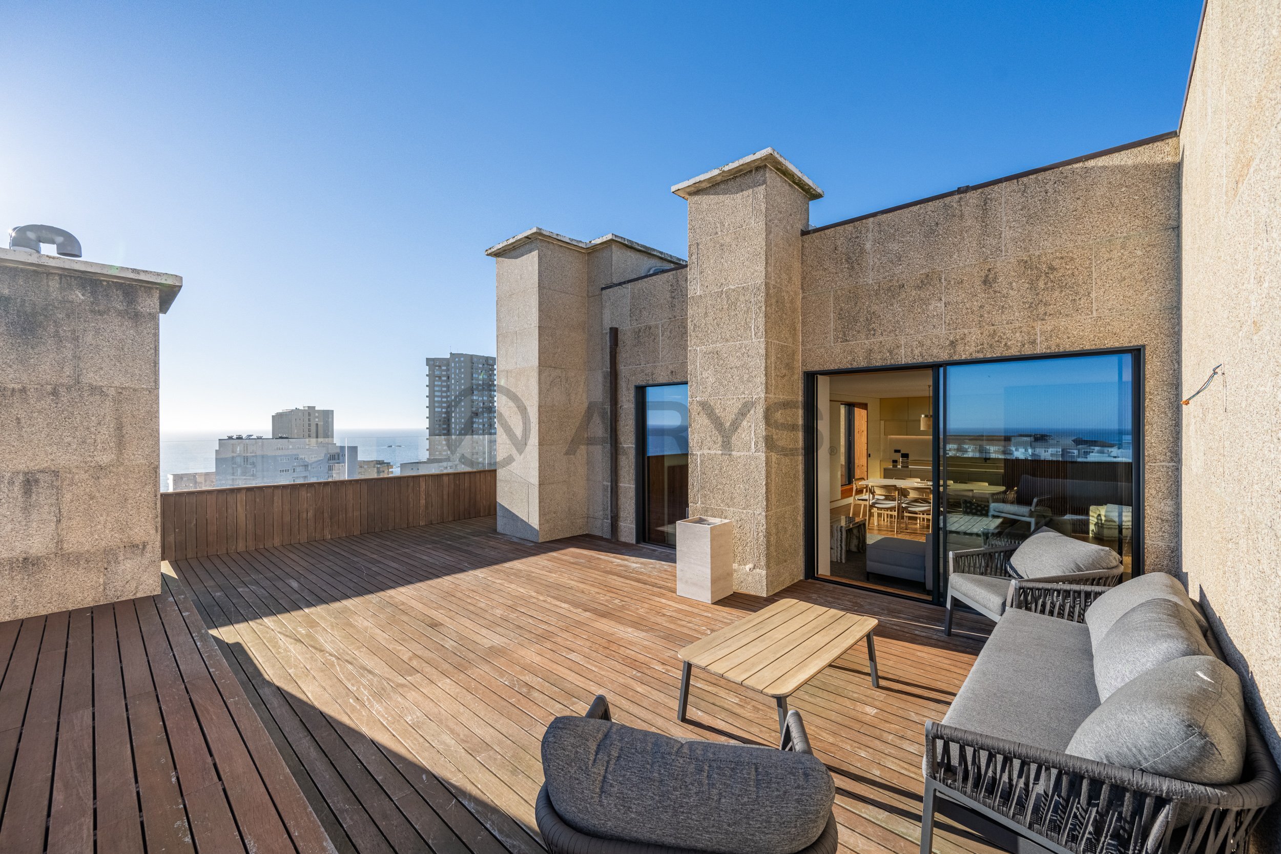 Penthouse T2