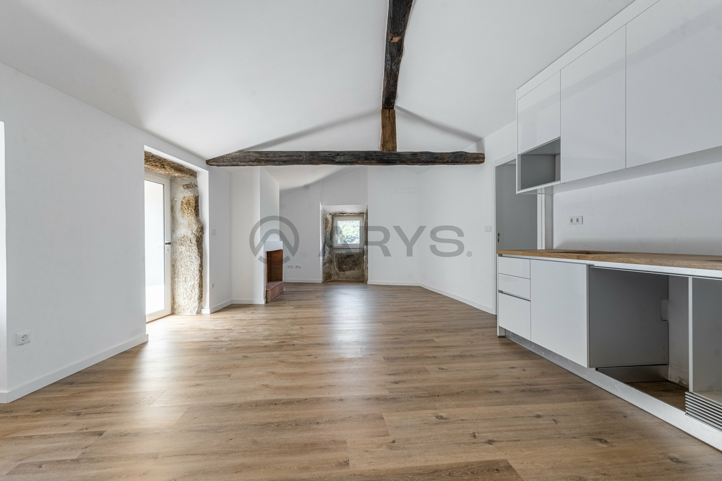 Detached house T2