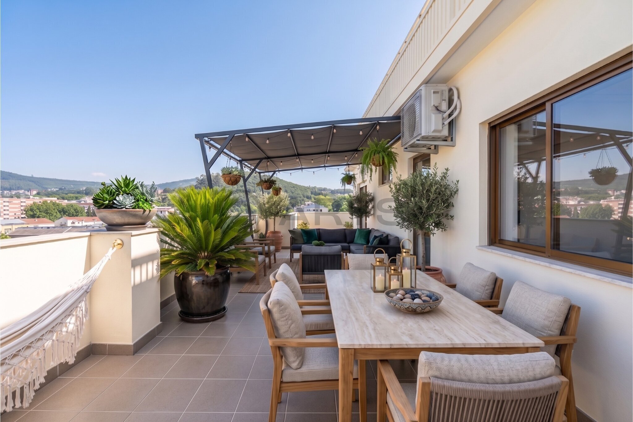 Penthouse T4