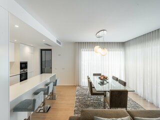 qdsx5ne2x7c3b37duxke5l.jpg