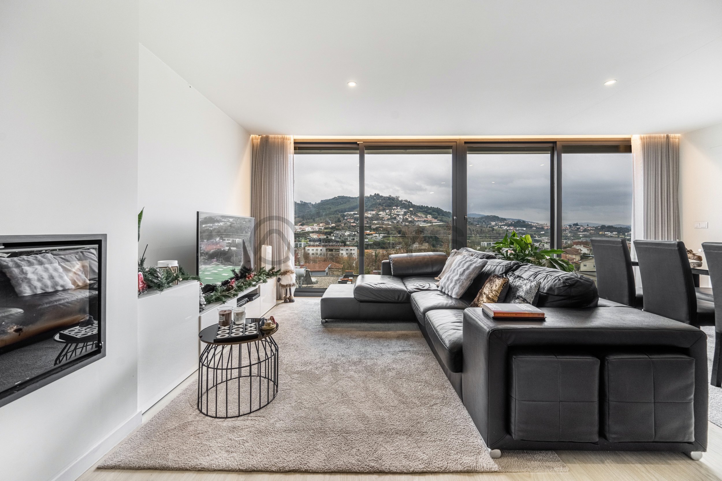 Moradia em Banda T3 + 3