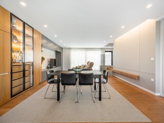 y53sula7fp98455gk4fu7.jpg