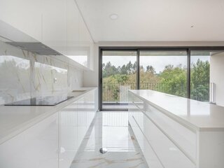 6jr9nc9xn1805xmhj8e1l.jpg
